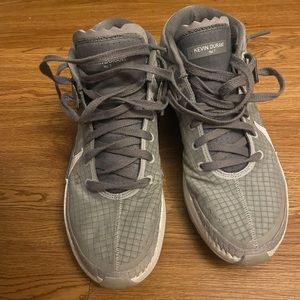 Nike Kd 13 “Cool Greys” size 10 Price is NEGOTIABLE!!!